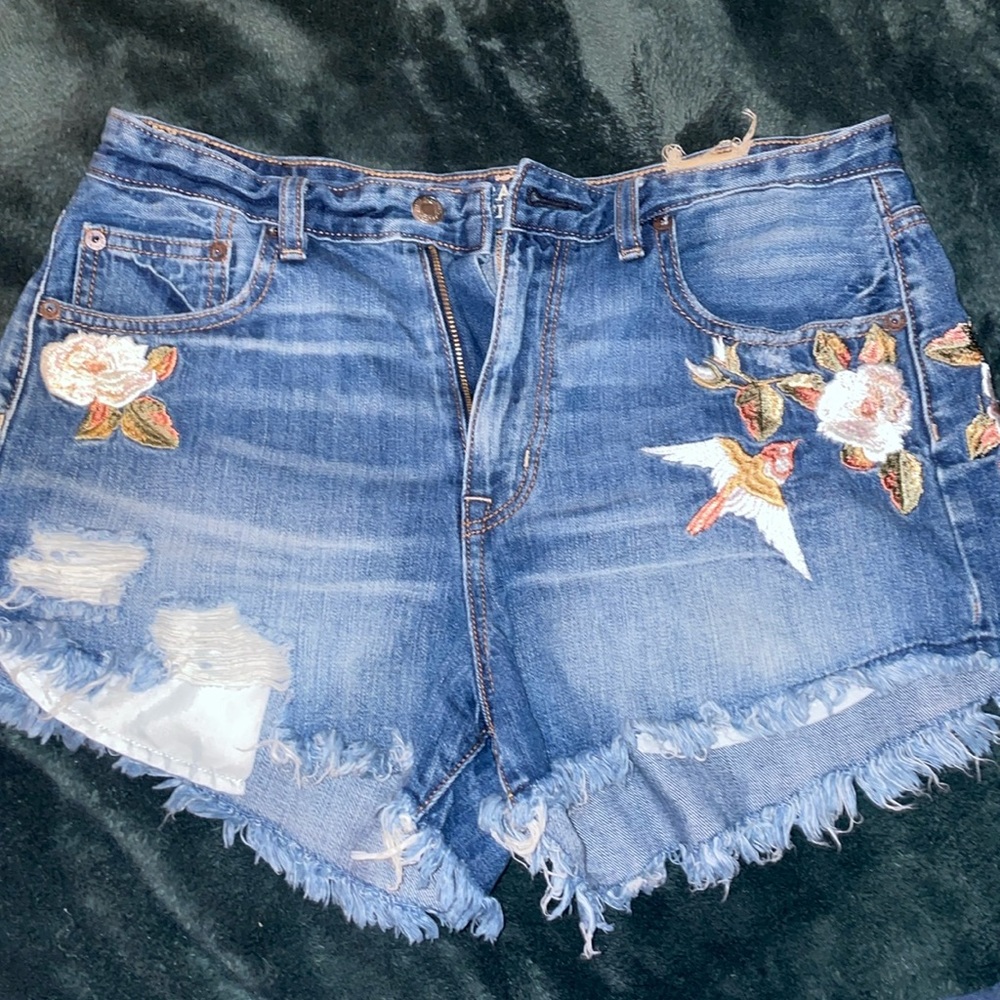 American Eagle embroidered shorts